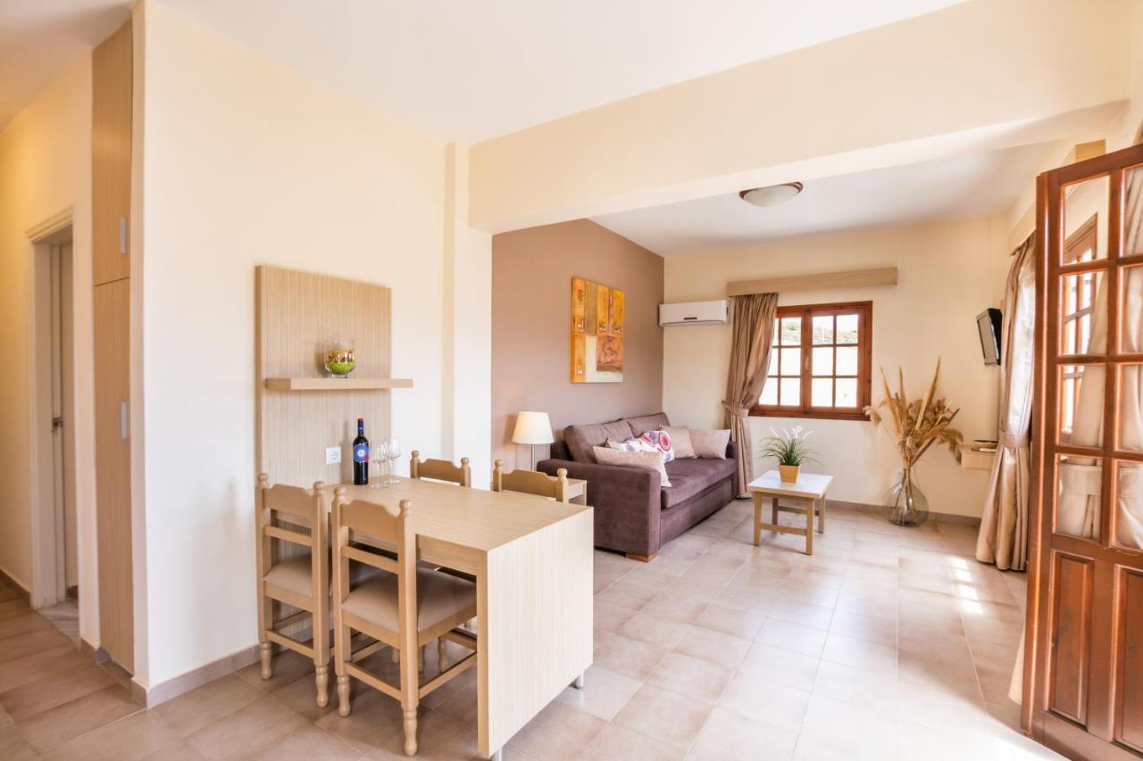 Aphrodite Luxury Studios & Apartments كارباثوس المظهر الخارجي الصورة