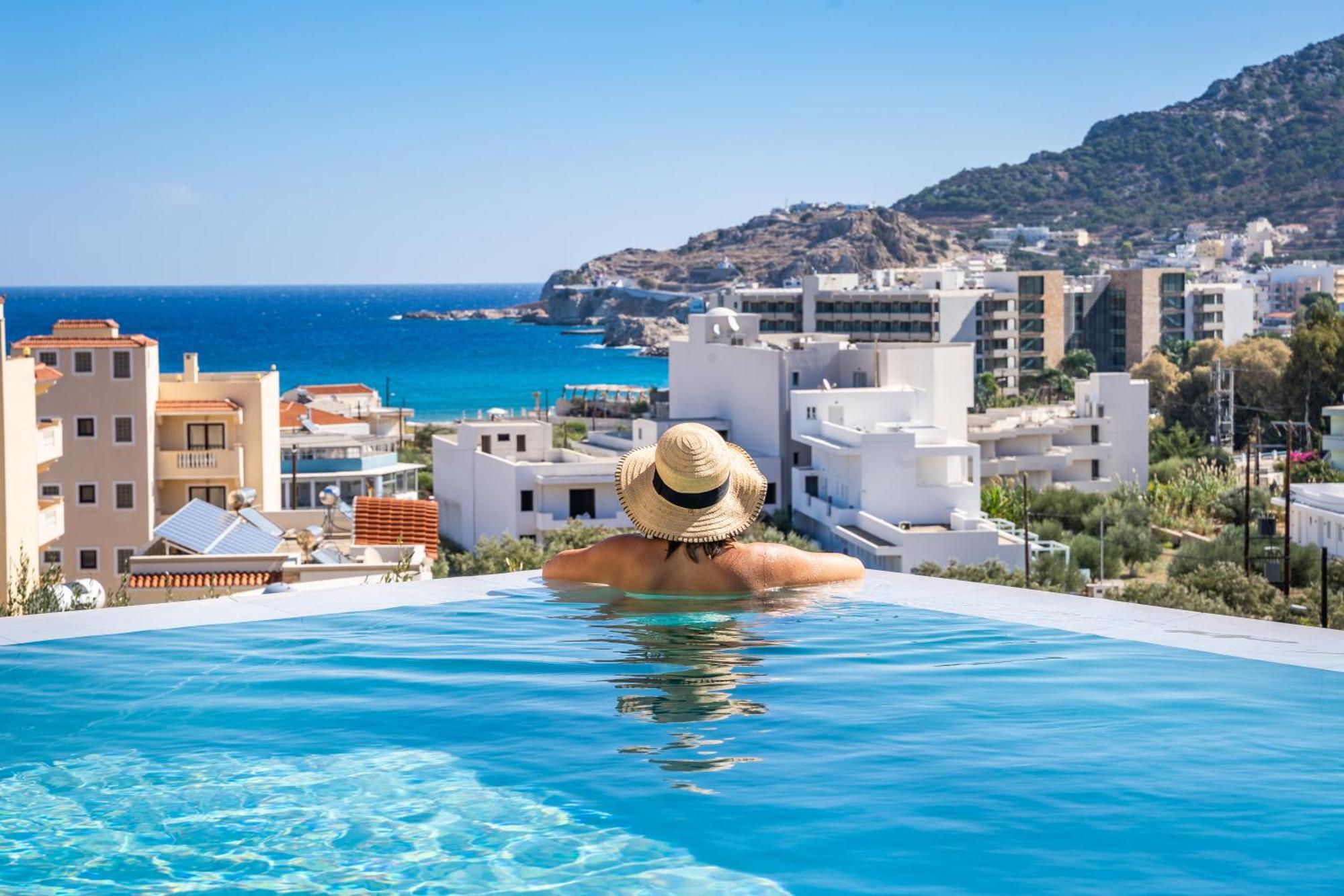 Aphrodite Luxury Studios & Apartments كارباثوس المظهر الخارجي الصورة