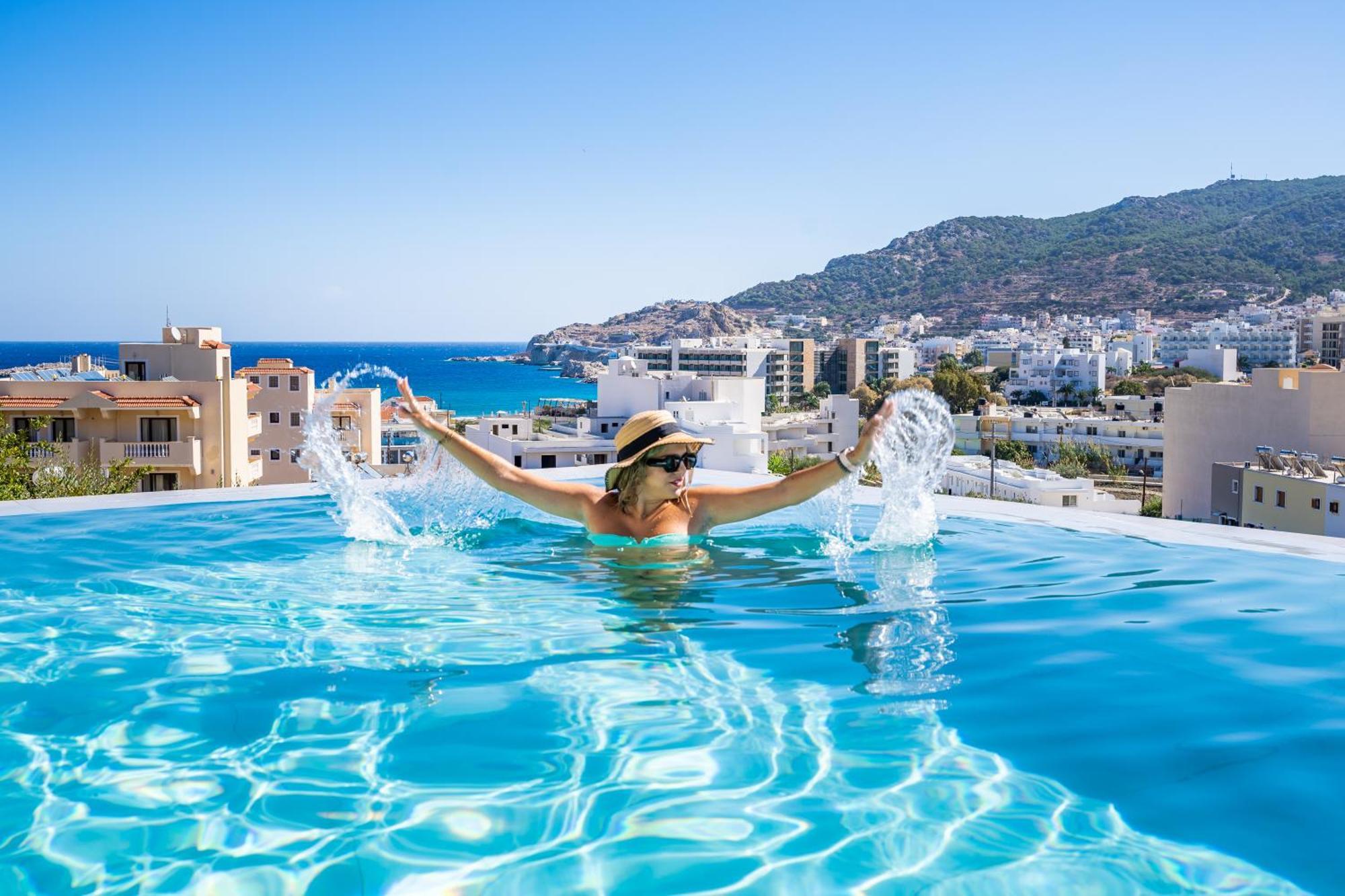 Aphrodite Luxury Studios & Apartments كارباثوس المظهر الخارجي الصورة