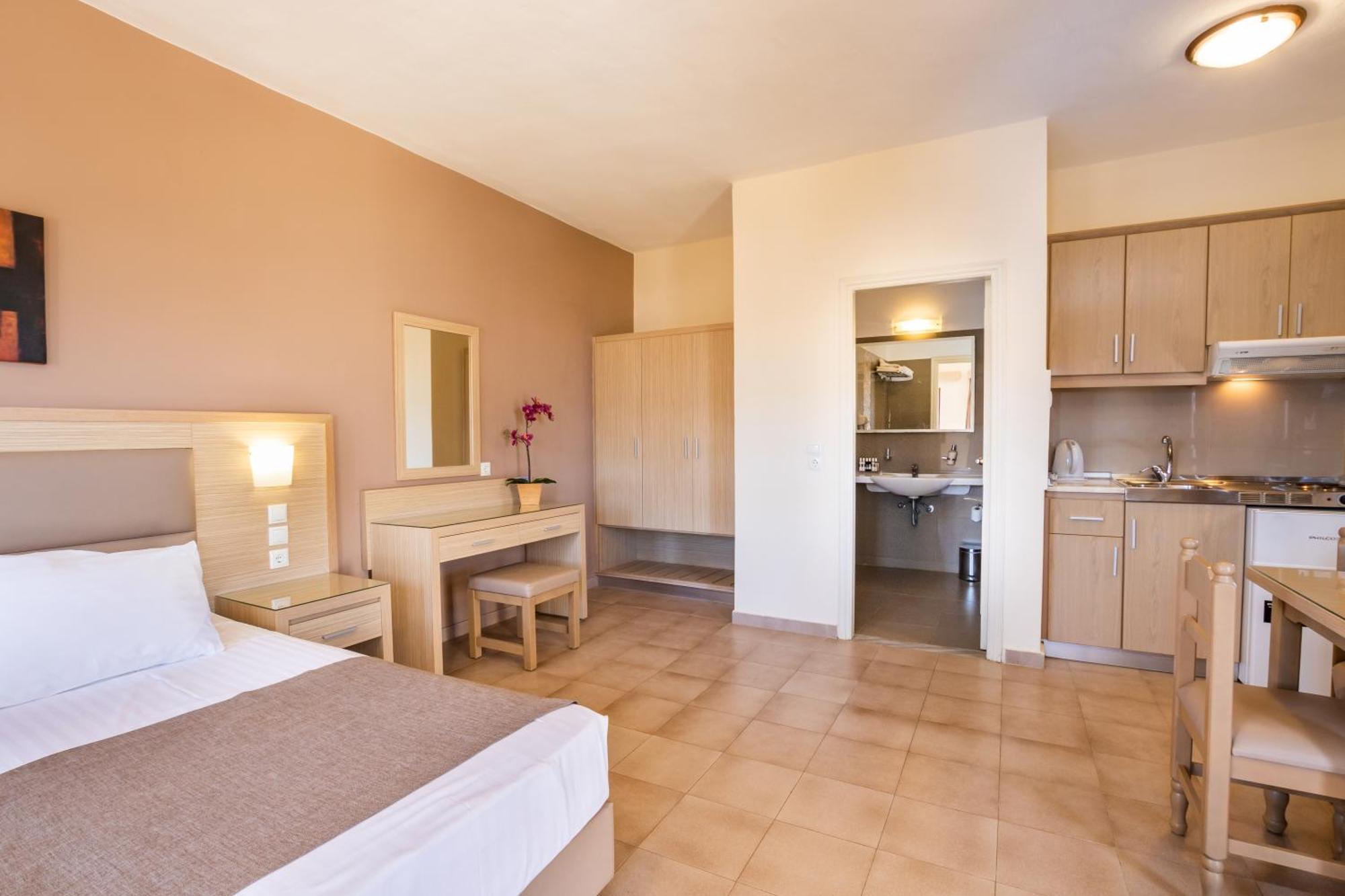 Aphrodite Luxury Studios & Apartments كارباثوس المظهر الخارجي الصورة