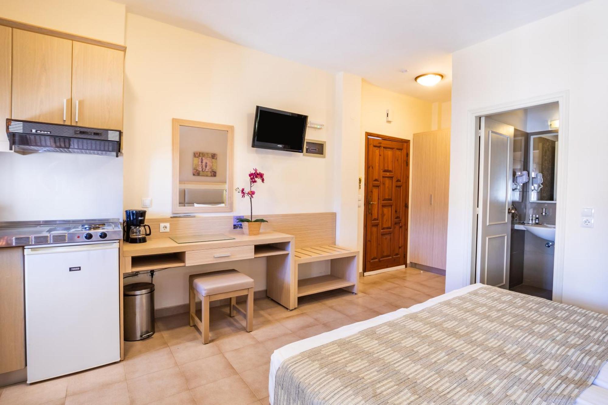 Aphrodite Luxury Studios & Apartments كارباثوس المظهر الخارجي الصورة